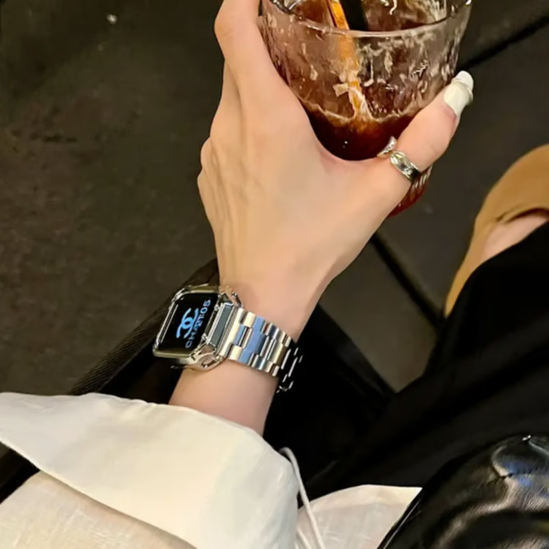 ステンレス アップルウォッチバンド 工具不要で調整可能 apple watchカバー付き guestcase