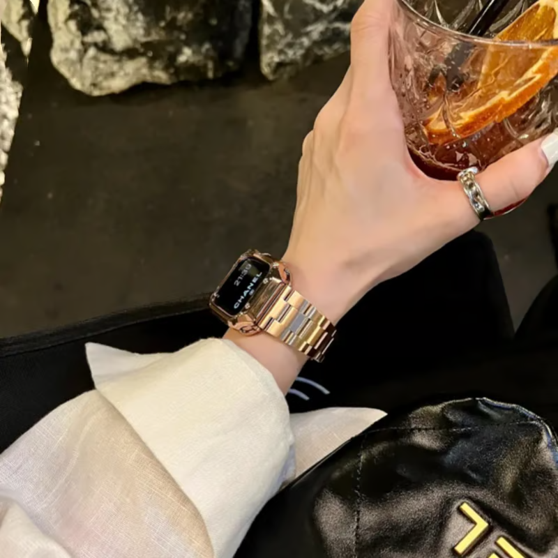 ステンレス アップルウォッチバンド 工具不要で調整可能 apple watchカバー付き guestcase