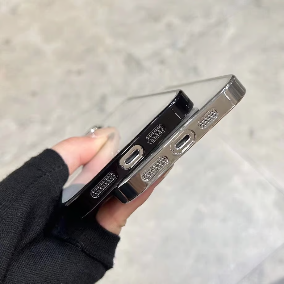 Non-yellowing iPhone clear hard case. Just insert photos, stickers, etc. into the iPhone case.