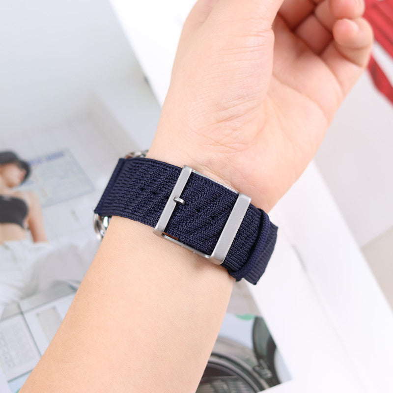 ナイロンアップルウォッチバンド 編み込み apple watch Series11 バンド 男女兼用 guestcase