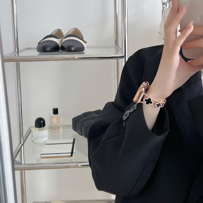 幸せの四葉のクローバー アップルウォッチ交換バンド かわいい