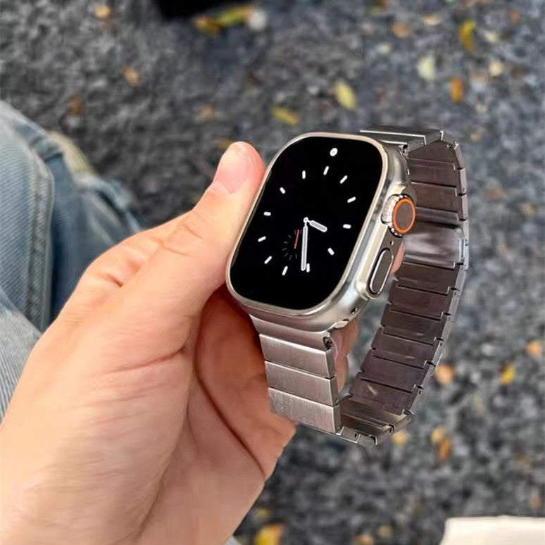 マグネット式 アップルウォッチステンレスバンド 新型S11/Urtal3対応 apple watchバンド メンズ GUESTCASE シルバー 38/40/41/42(Series10/11)mm