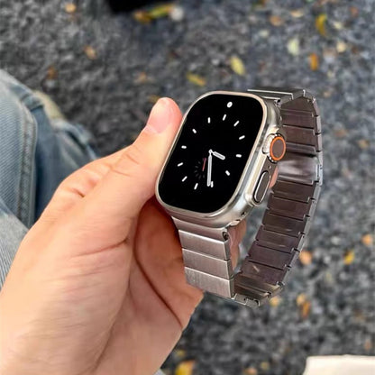マグネット式 アップルウォッチステンレスバンド 新型S11/Urtal3対応 apple watchバンド メンズ GUESTCASE シルバー 38/40/41/42(Series10/11)mm
