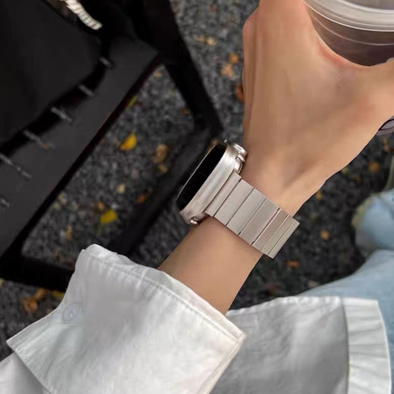 マグネット式 アップルウォッチステンレスバンド 新型S11/Urtal3対応 apple watchバンド メンズ GUESTCASE