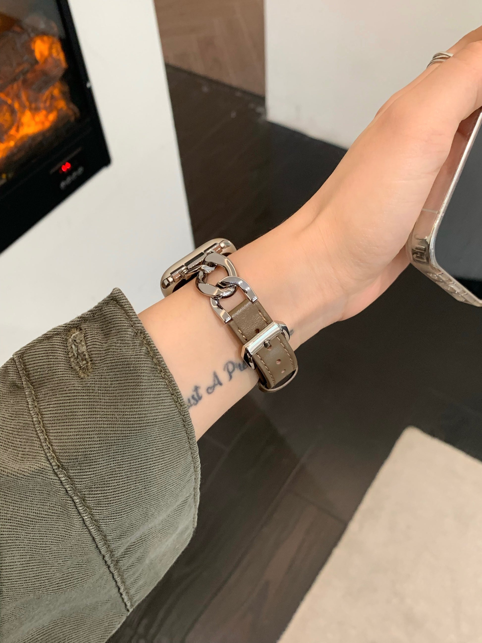 レザーxステンレス アップルウォッチバンド おしゃれ 女性 apple watchベルト guestcase