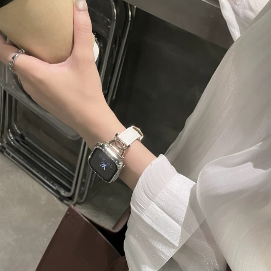 「apple watchカバー付き」おしゃれなアップルウォッチバンド 女性用 レザーベルト GUESTCASE