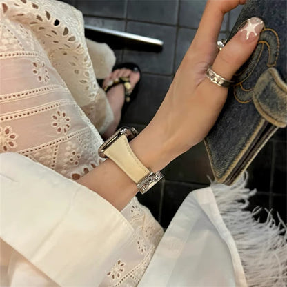 アップル ウォッチ レザー バンド 四葉のクローバー apple watch Series11/SE3対応 バンド かわいい 女性 guestcase